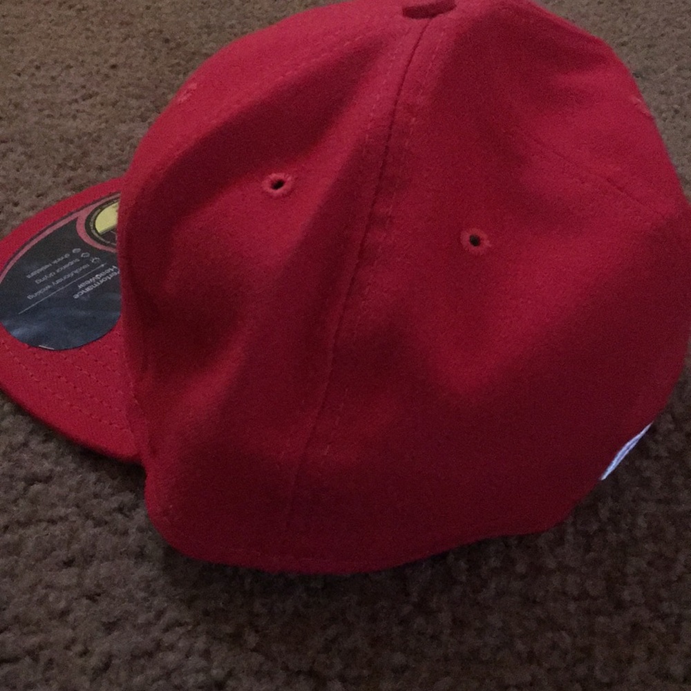 Cincinnati Reds Baseball Cap - Picture 2 of 3